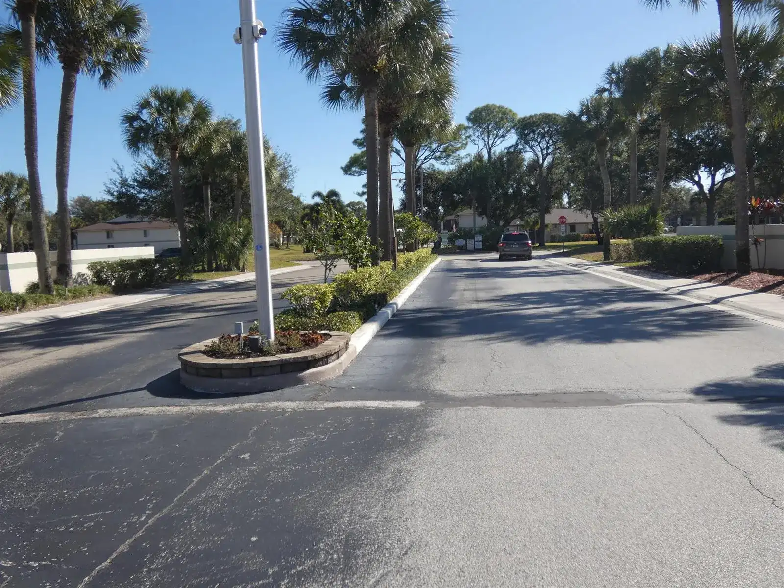 6495 SE Chasewood Drive, Jupiter FL 33458 photo 2