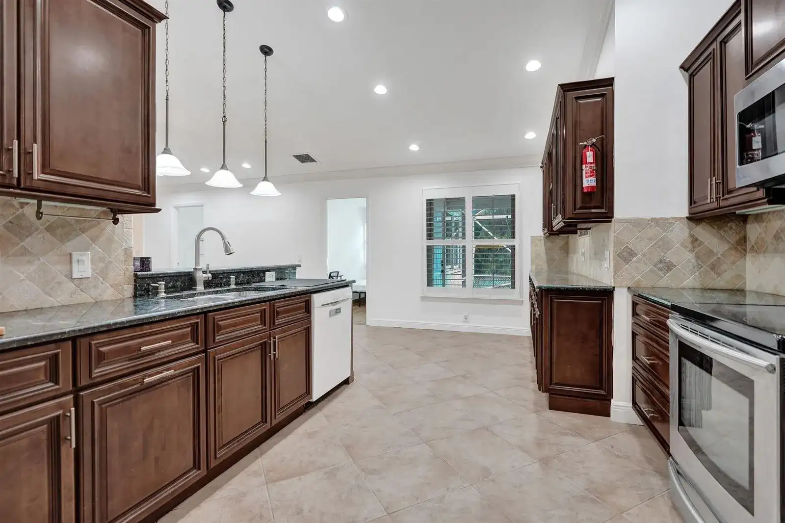 468 SW Prado Avenue, Port St. Lucie FL 34983 photo 4
