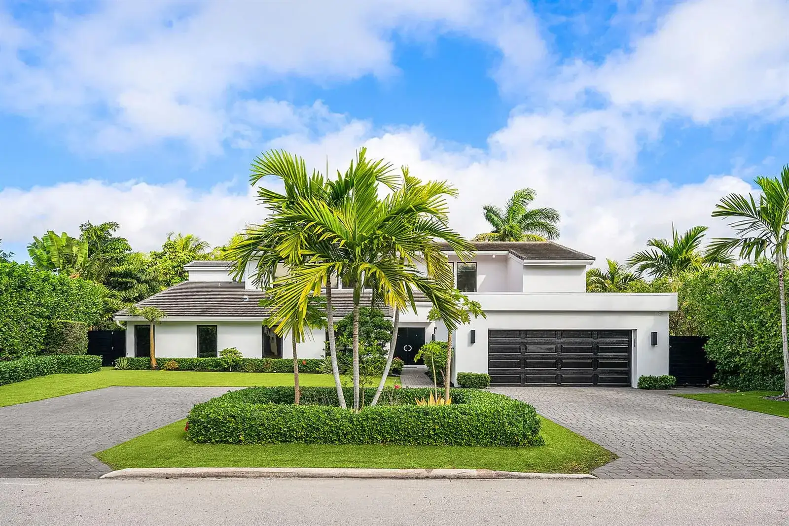 229 S Maya Palm Drive, Boca Raton FL 33432 photo 2