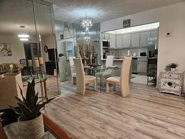 105 Lake Pine Circle # 2, FL 33463 photo 4