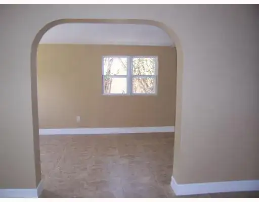 711 Fernwood Drive, West Palm Beach FL 33405 photo 2