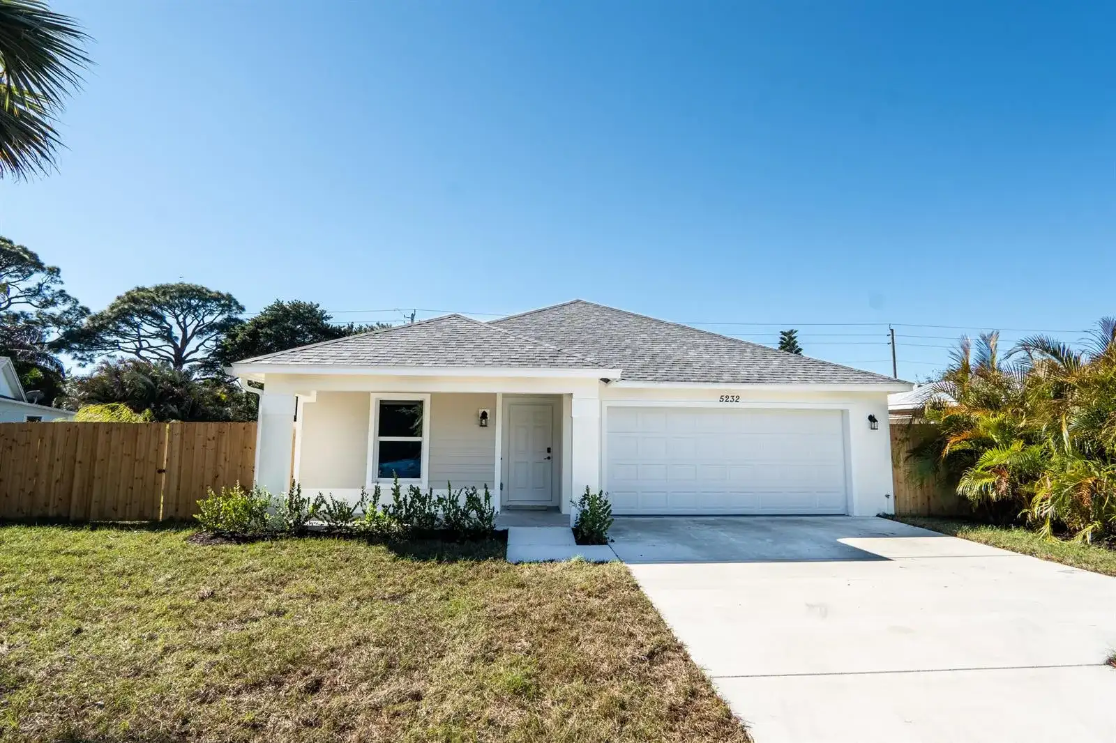 5232 SE 55th Terrace, Stuart FL 34997 photo 2