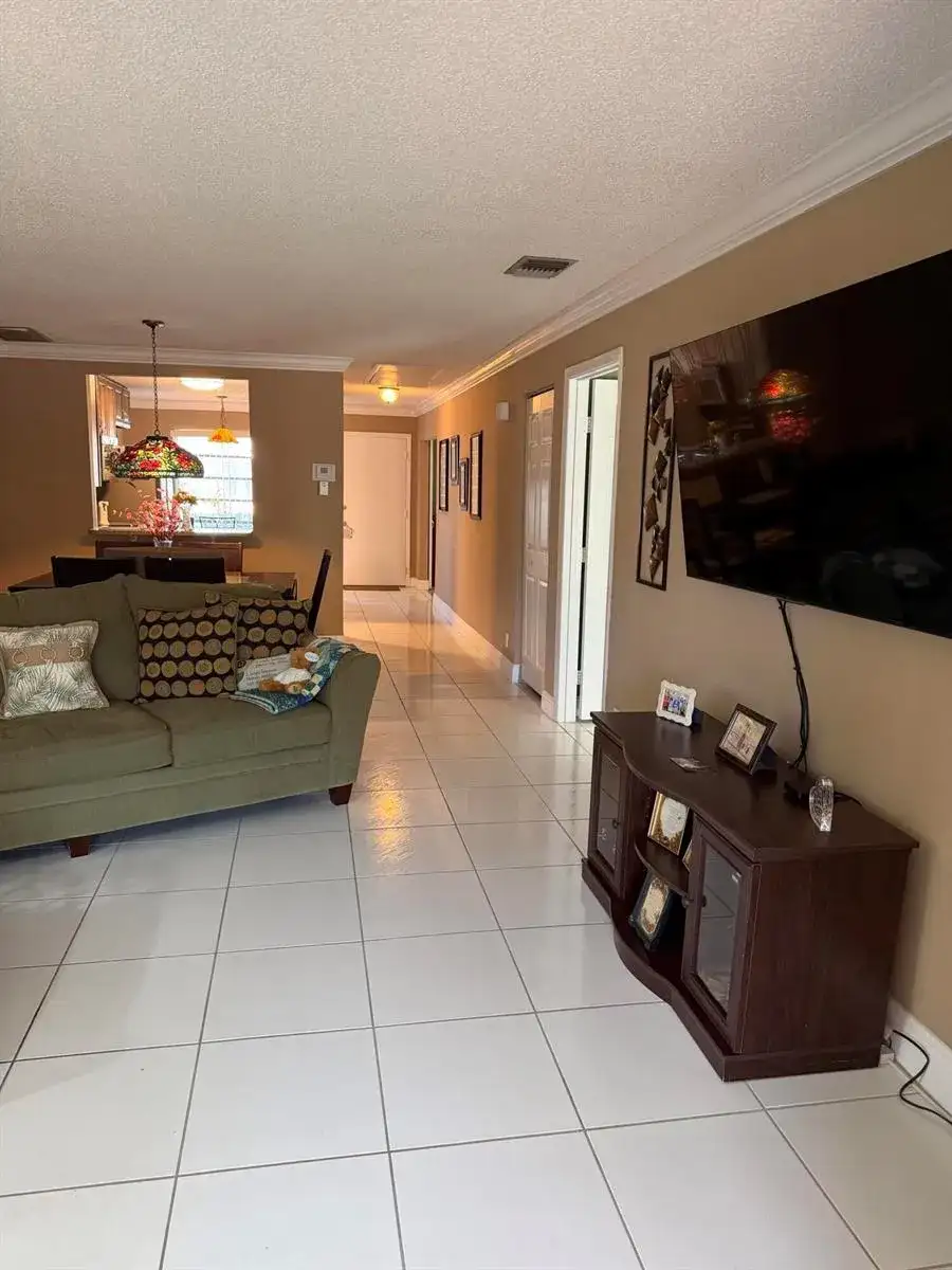 8786 Belle Aire Drive, Boca Raton FL 33433 photo 4