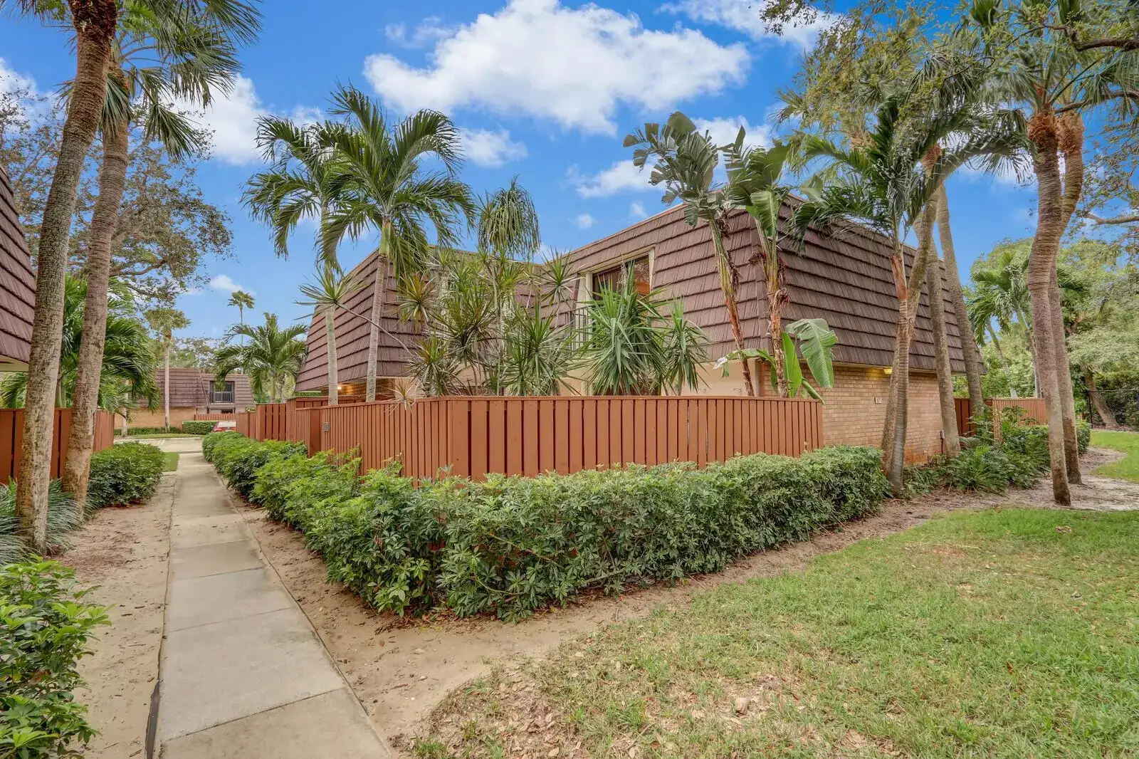 1138 11th Court, Jupiter FL 33477 photo 2