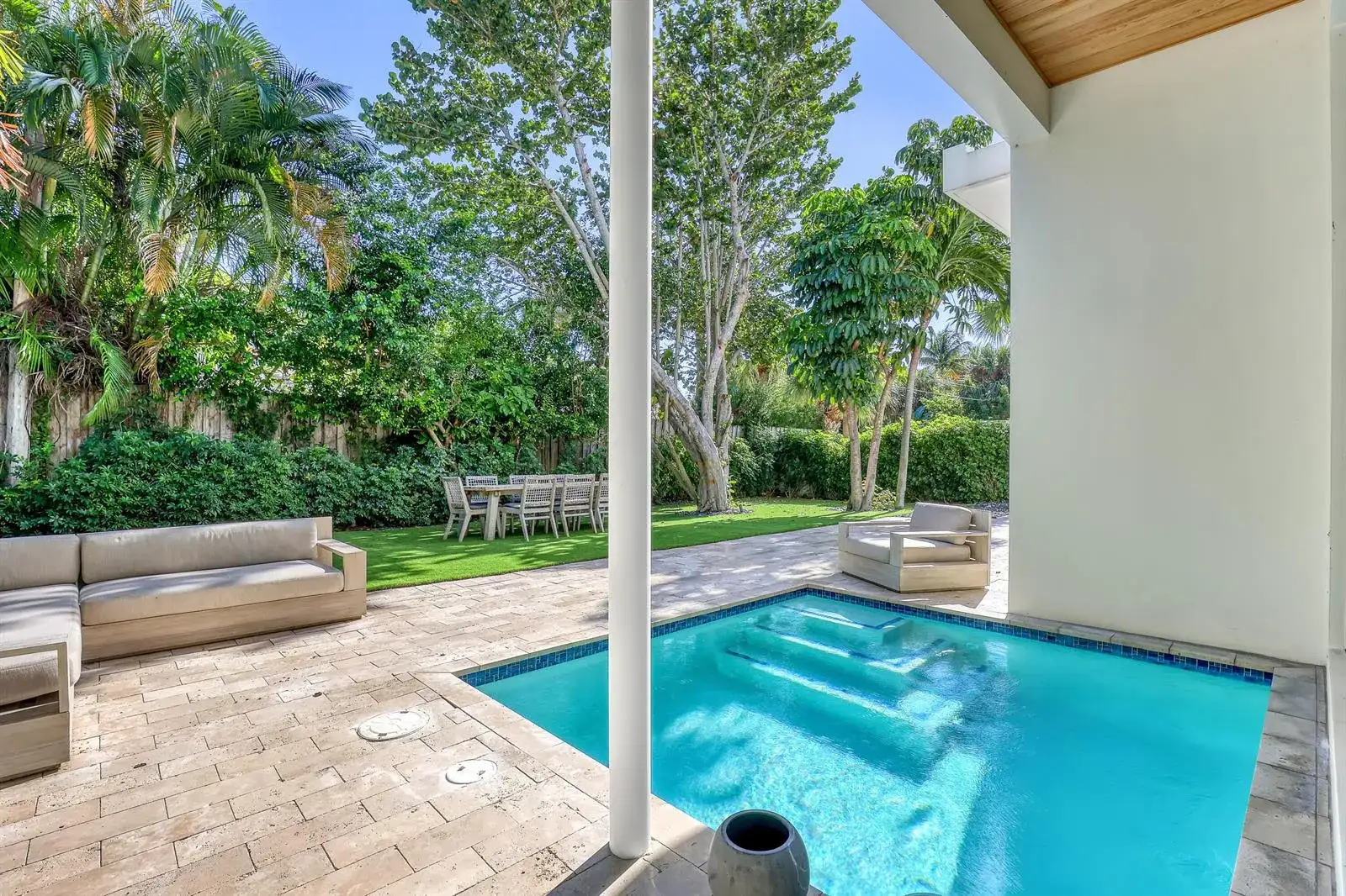 703 NE 5th Street, Delray Beach FL 33483 photo 2