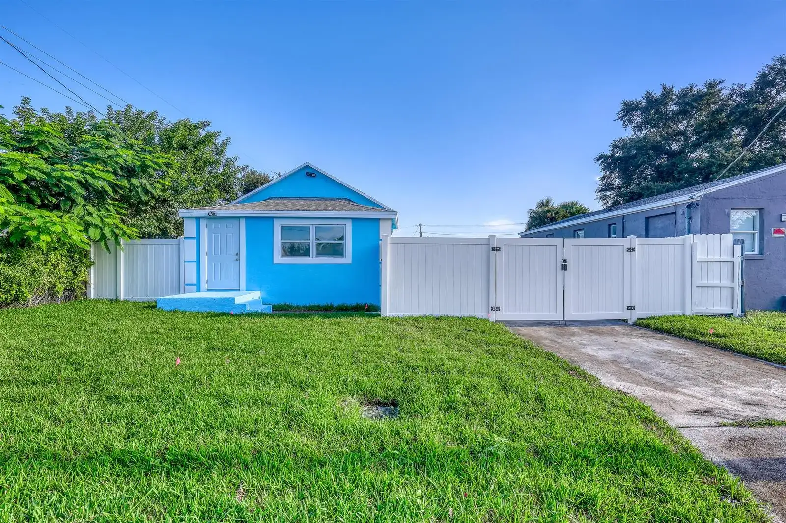 180 W 15th Street, Riviera Beach FL 33404 photo 3