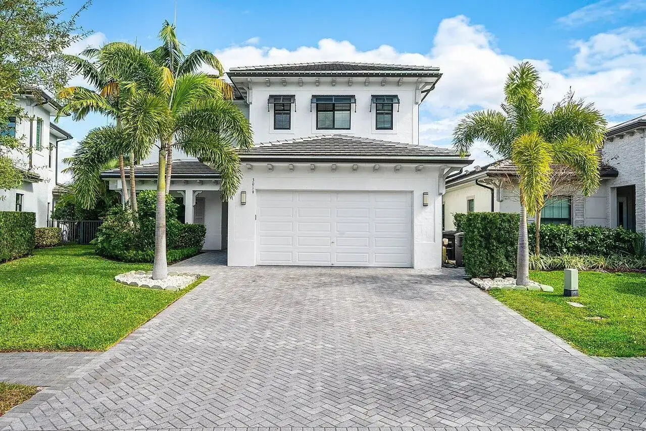 3019 Gin Berry Way, West Palm Beach FL 33401 photo 2