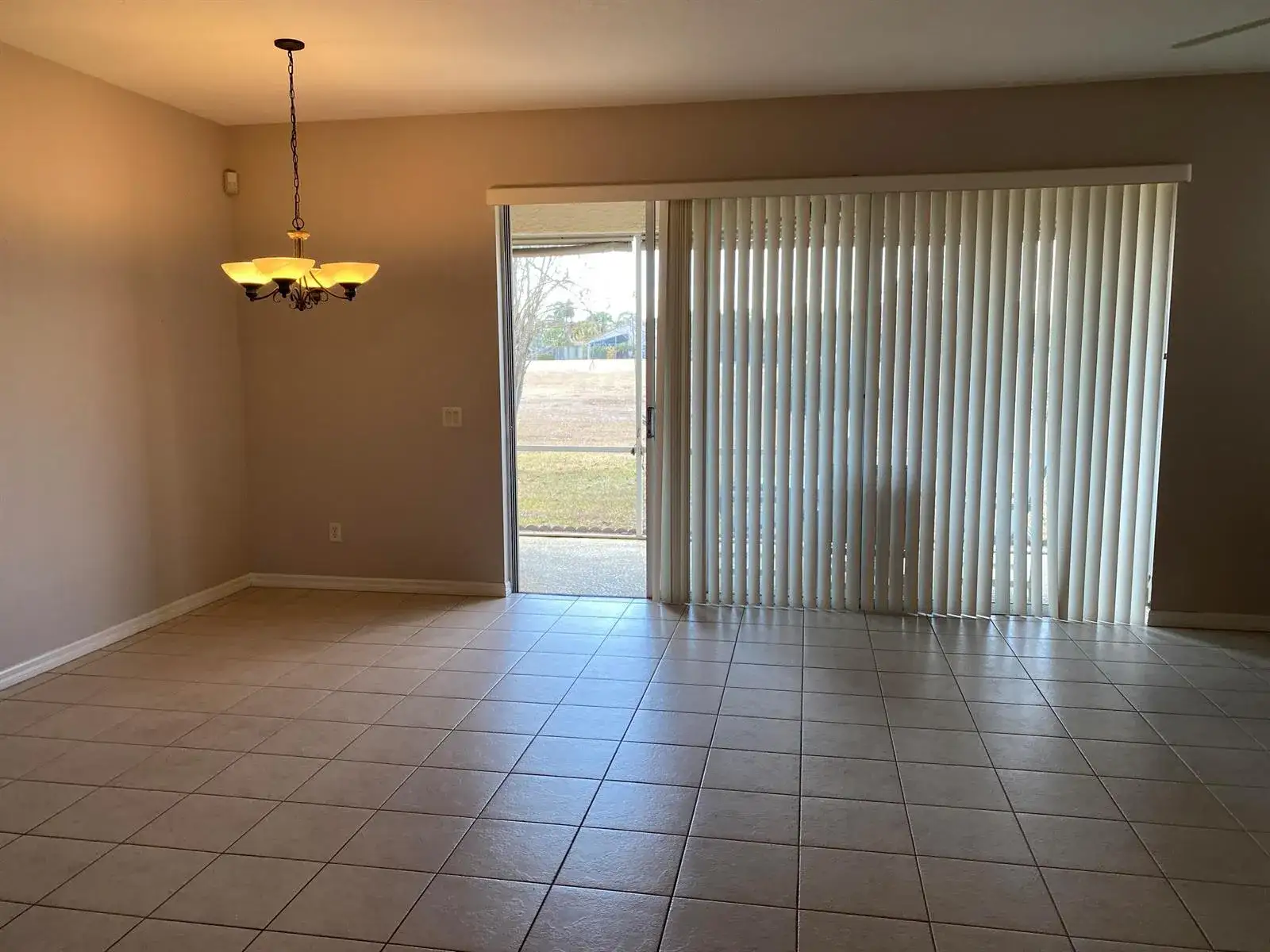 546 Waverly Circle, Port St. Lucie FL 34983 photo 3