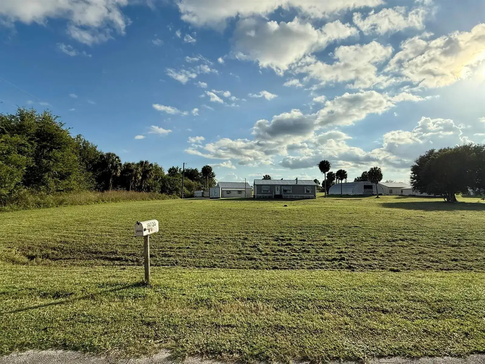 19720 NW 94th Drive, Okeechobee FL 34972 photo 3
