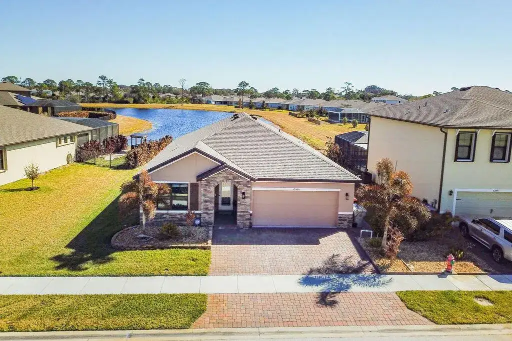 6560 Canterbridge Drive, Vero Beach FL 32967 photo 2