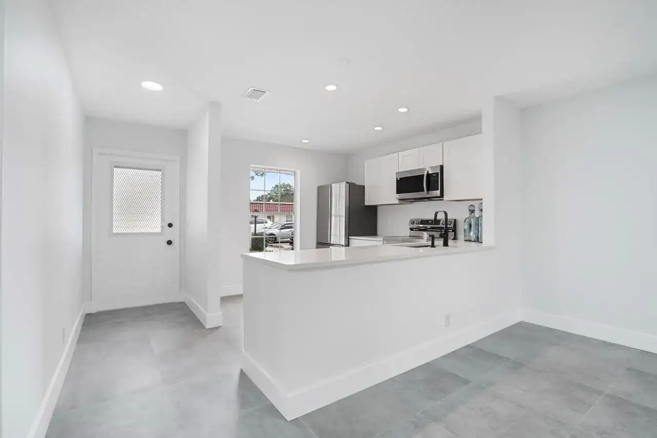 737 Nantucket Circle # B, Lake Worth FL 33467 photo 2
