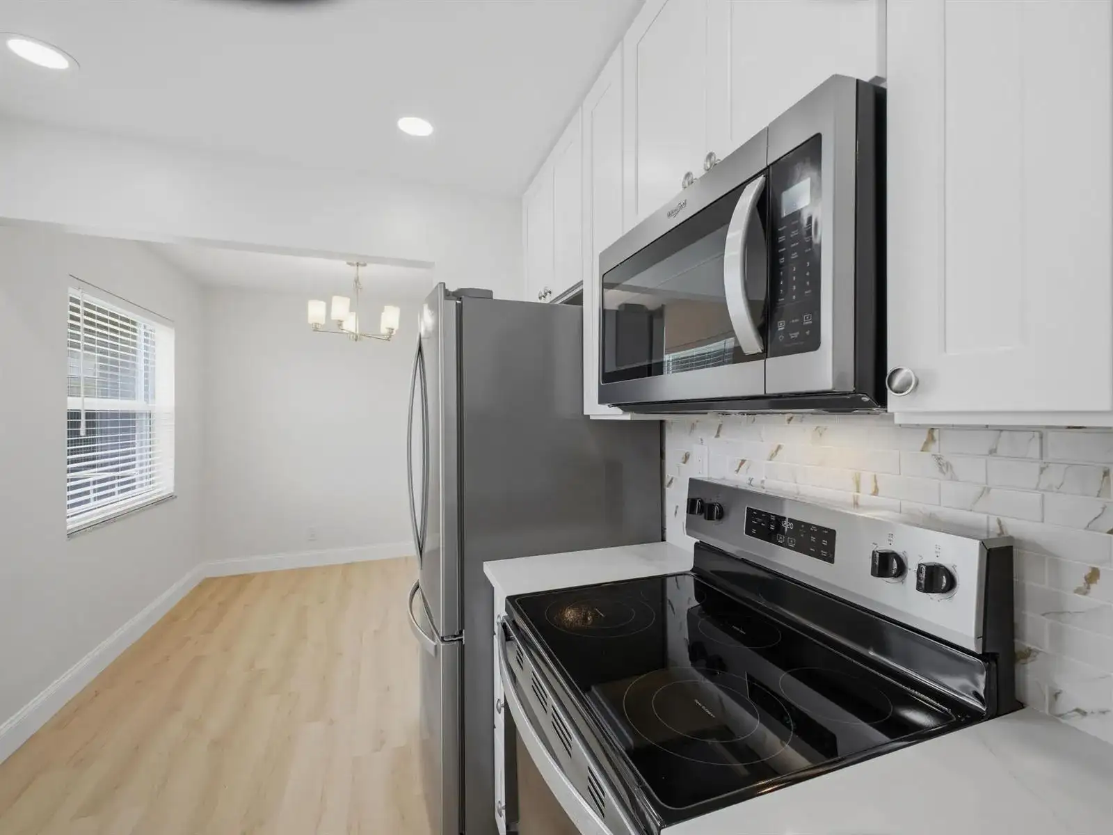 699 Flanders O, Delray Beach FL 33484 photo 4