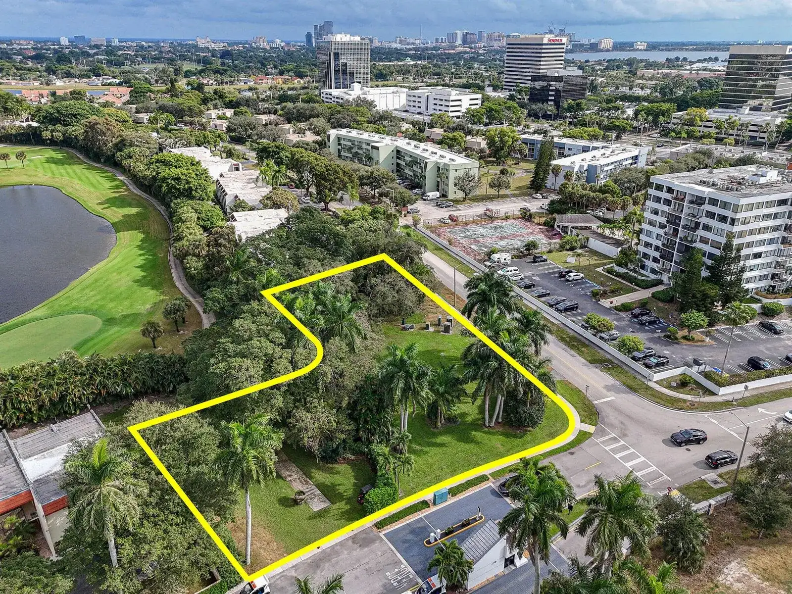 1617 Embassy Drive, West Palm Beach FL 33401 photo 5