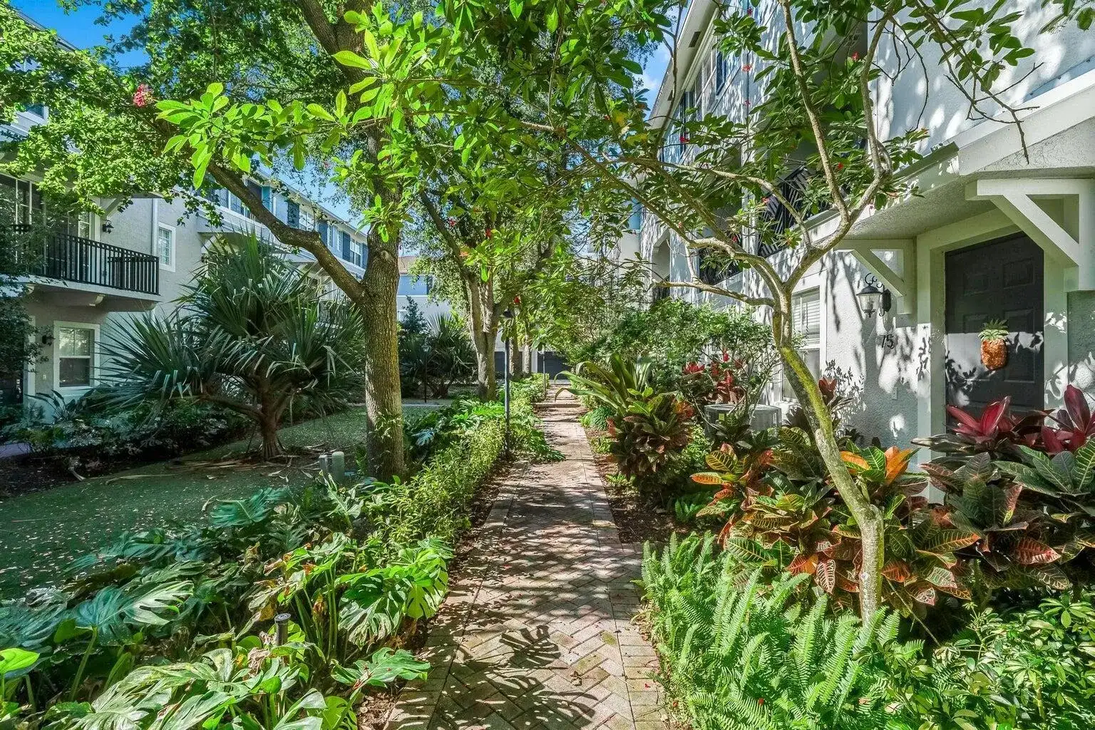 75 Atlantic Grove Way, Delray Beach FL 33444 photo 2