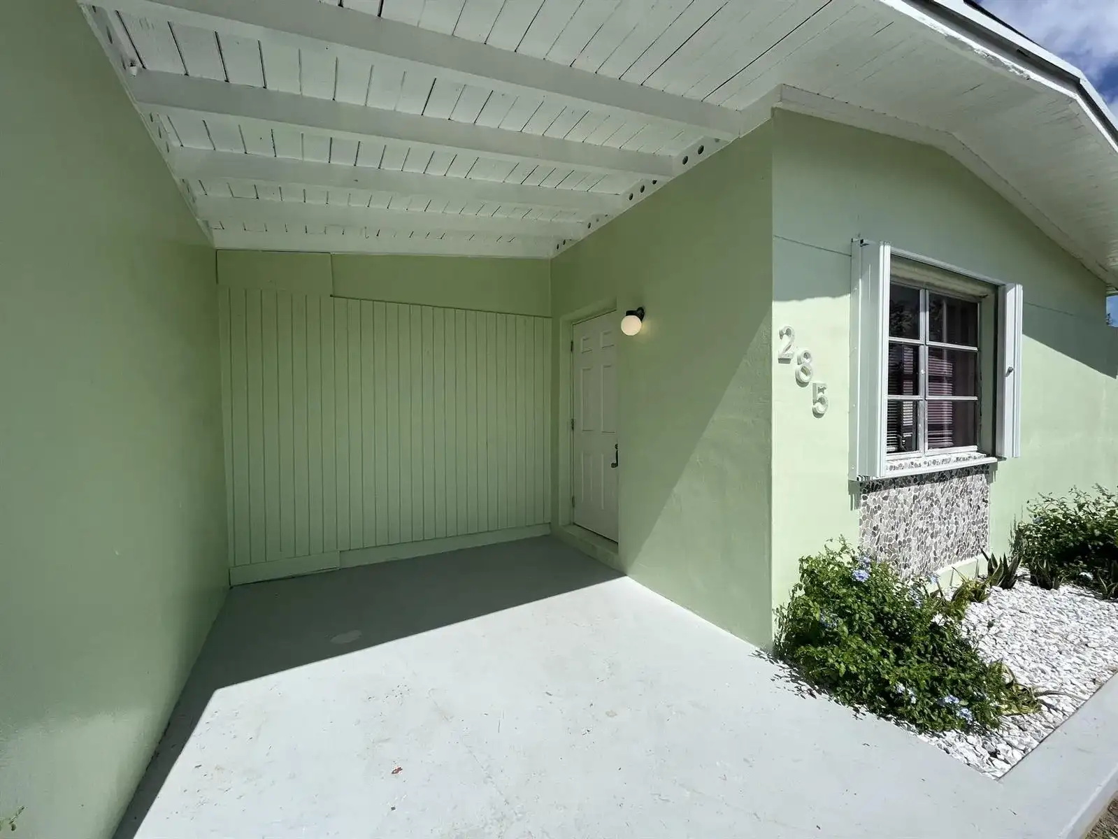 285 SE Abeto Lane, Port St. Lucie FL 34983 photo 3