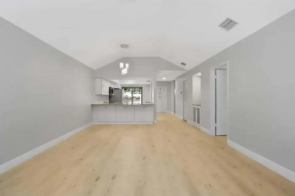 3113 Kingswood Terrace, Boca Raton FL 33431 photo 4