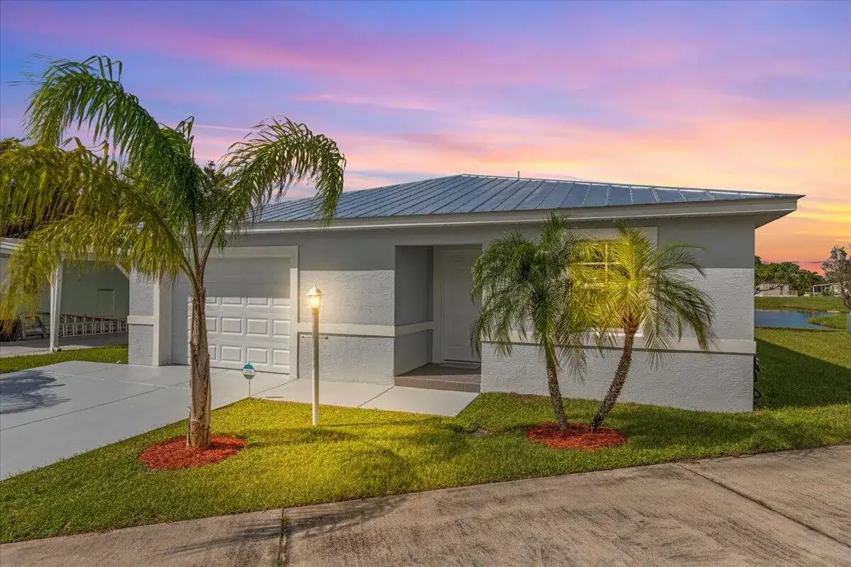 10 Juan Carlos Lane, Port St. Lucie FL 34952 photo 2
