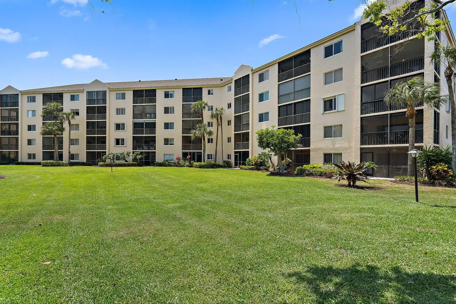 275 Palm Avenue # C203, Jupiter FL 33477 photo 2