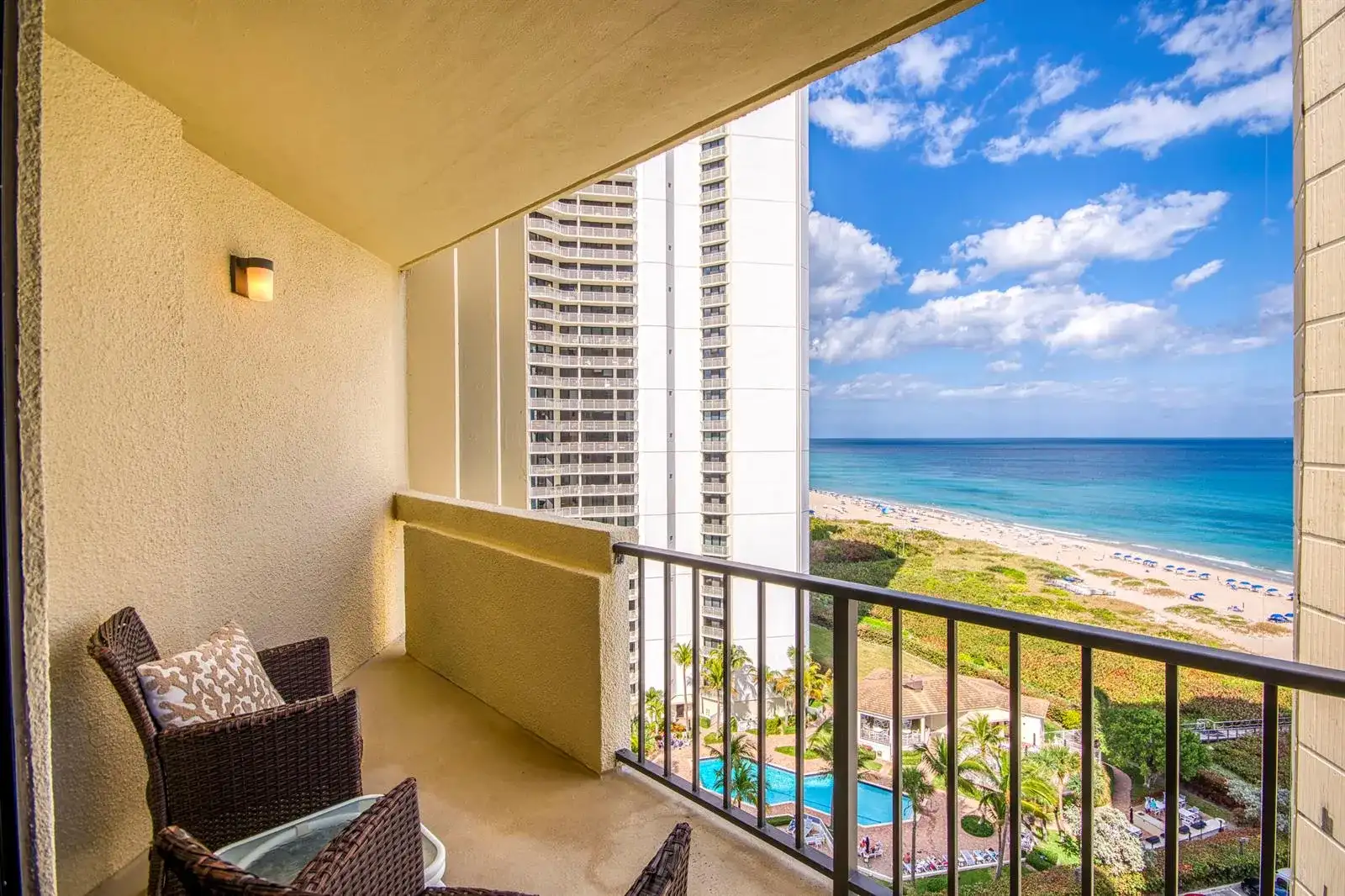 2800 N Ocean Drive # 15d, Singer Island FL 33404 photo 2