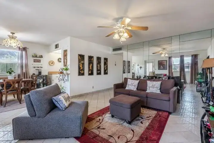 657 Brittany N, Delray Beach FL 33446 photo 3