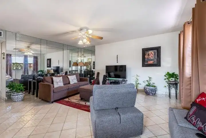 657 Brittany N, Delray Beach FL 33446 photo 4