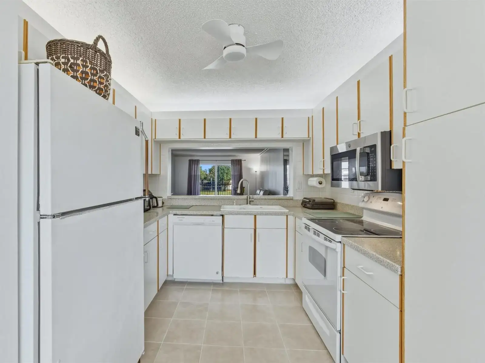 7292 S Devon Drive # 302, Tamarac FL 33321 photo 5