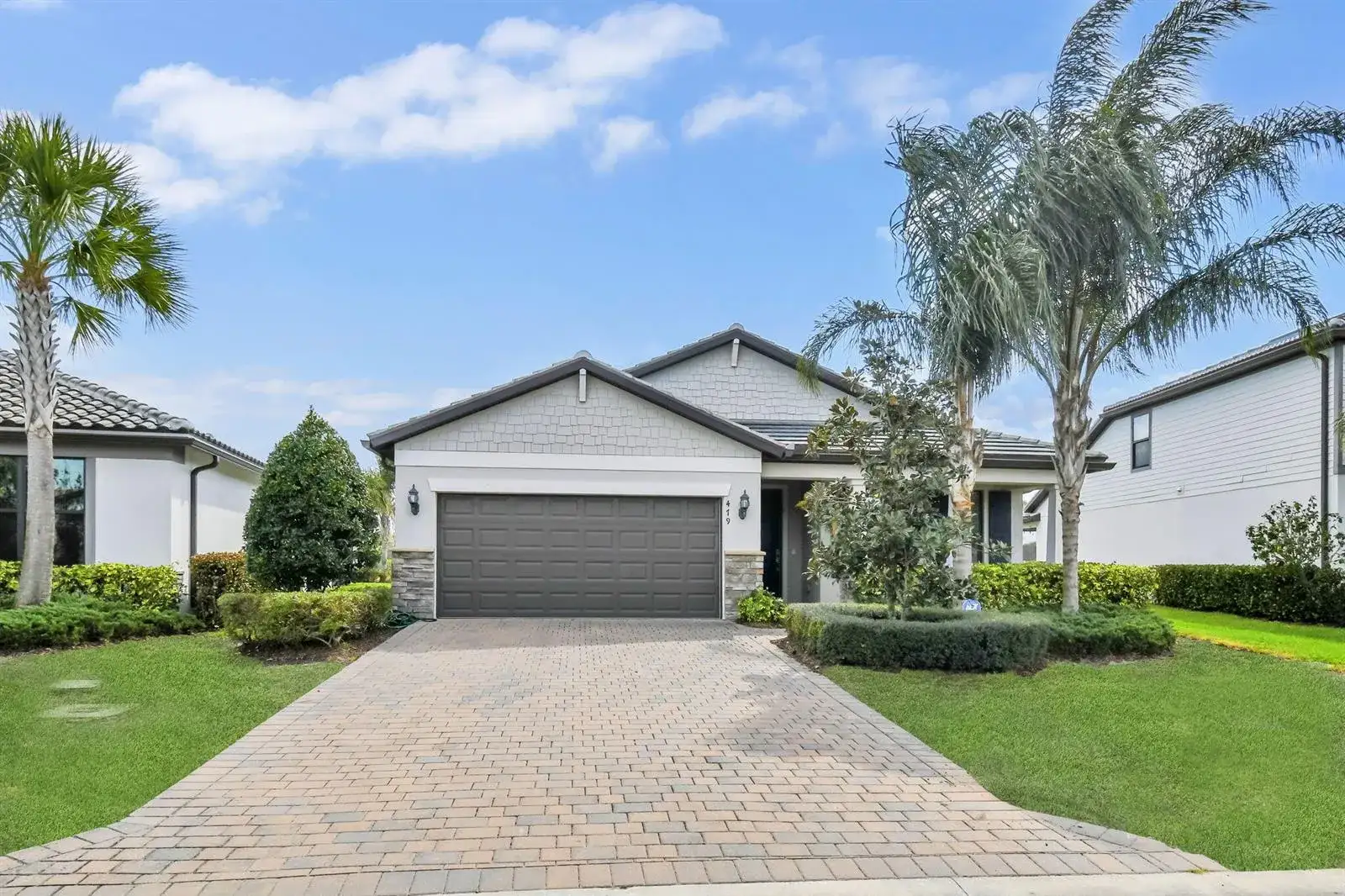 479 SE Vallarta Drive, Port St. Lucie FL 34984 photo 2