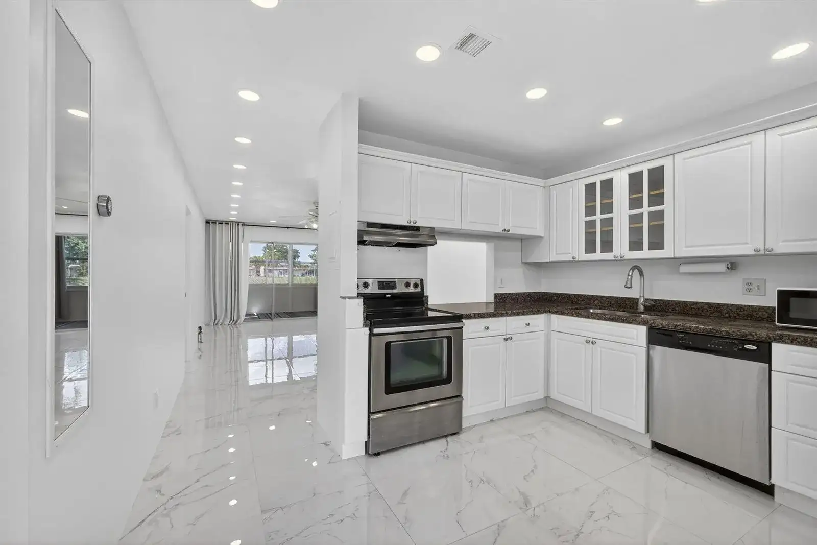 105 Lake Irene Drive, West Palm Beach FL 33411 photo 3