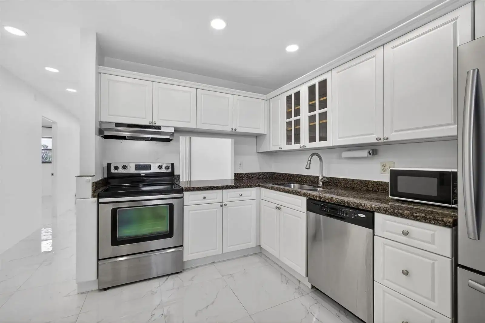 105 Lake Irene Drive, West Palm Beach FL 33411 photo 5