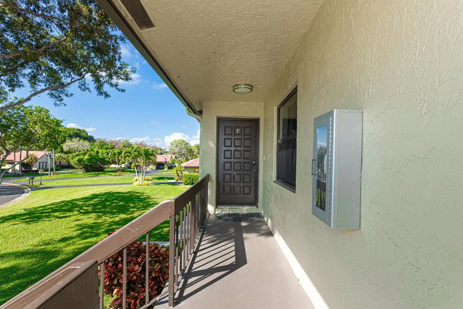 8545 Casa Del Lago # F, Boca Raton FL 33433 photo 3