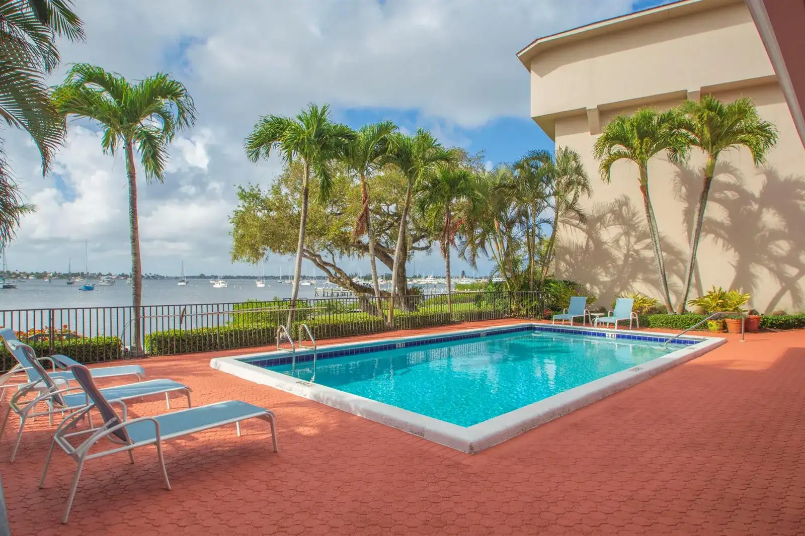 624 SW St. Lucie Crescent # 206, Stuart FL 34994 photo 4