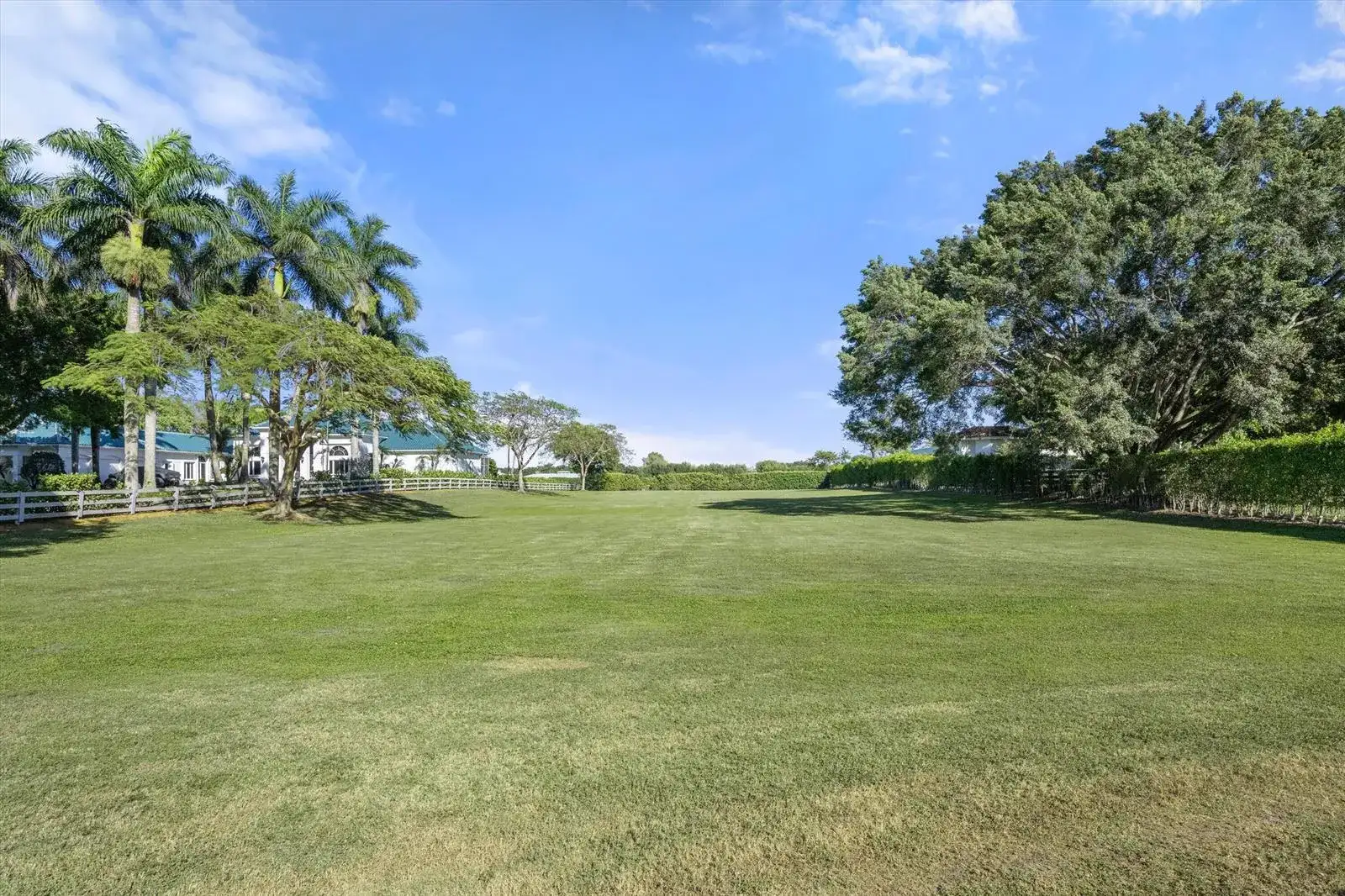 3250 Santa Barbara Drive, Wellington FL 33414 photo 3
