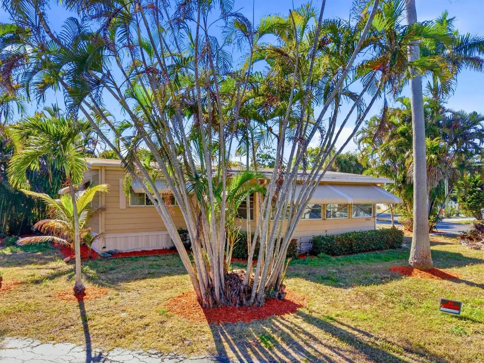 8903 Oak Street, Boynton Beach FL 33436 photo 3