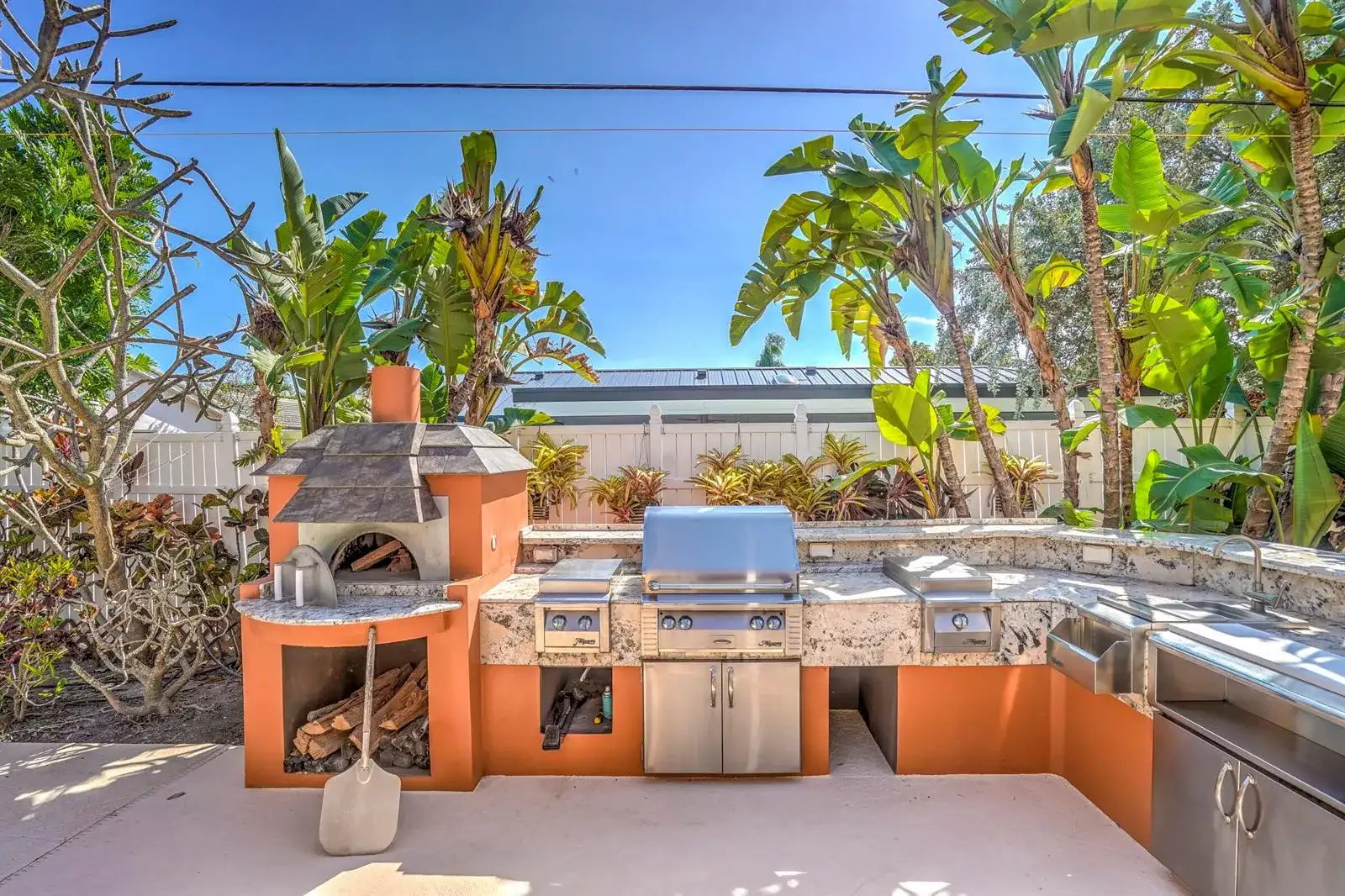1191 Emerald Drive, Singer Island FL 33404 photo 2