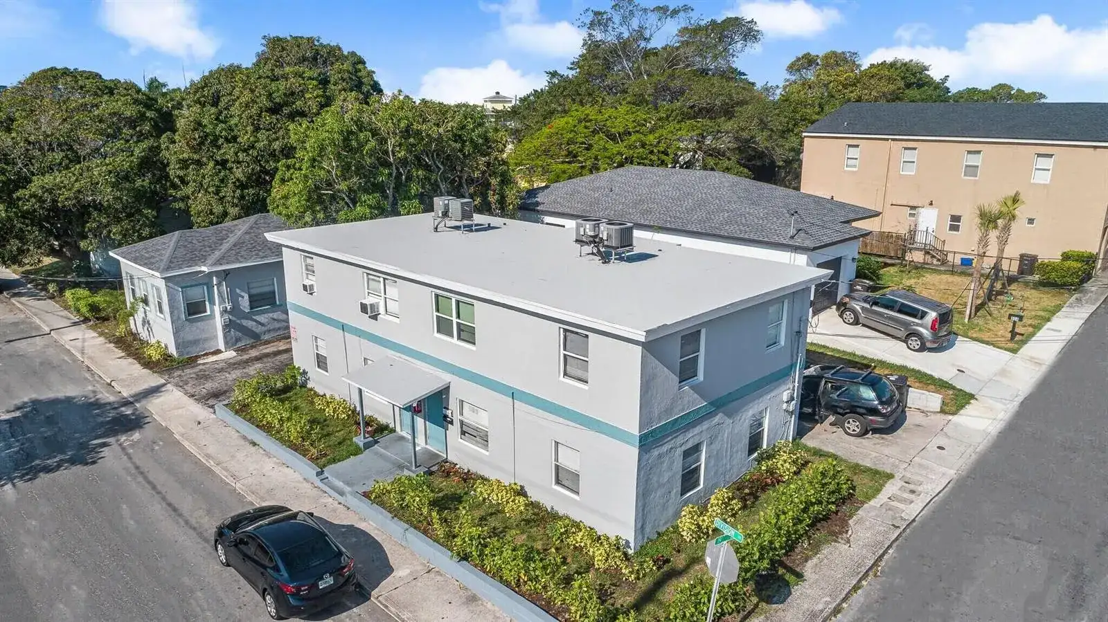 1913 Division Avenue, West Palm Beach FL 33407 photo 2