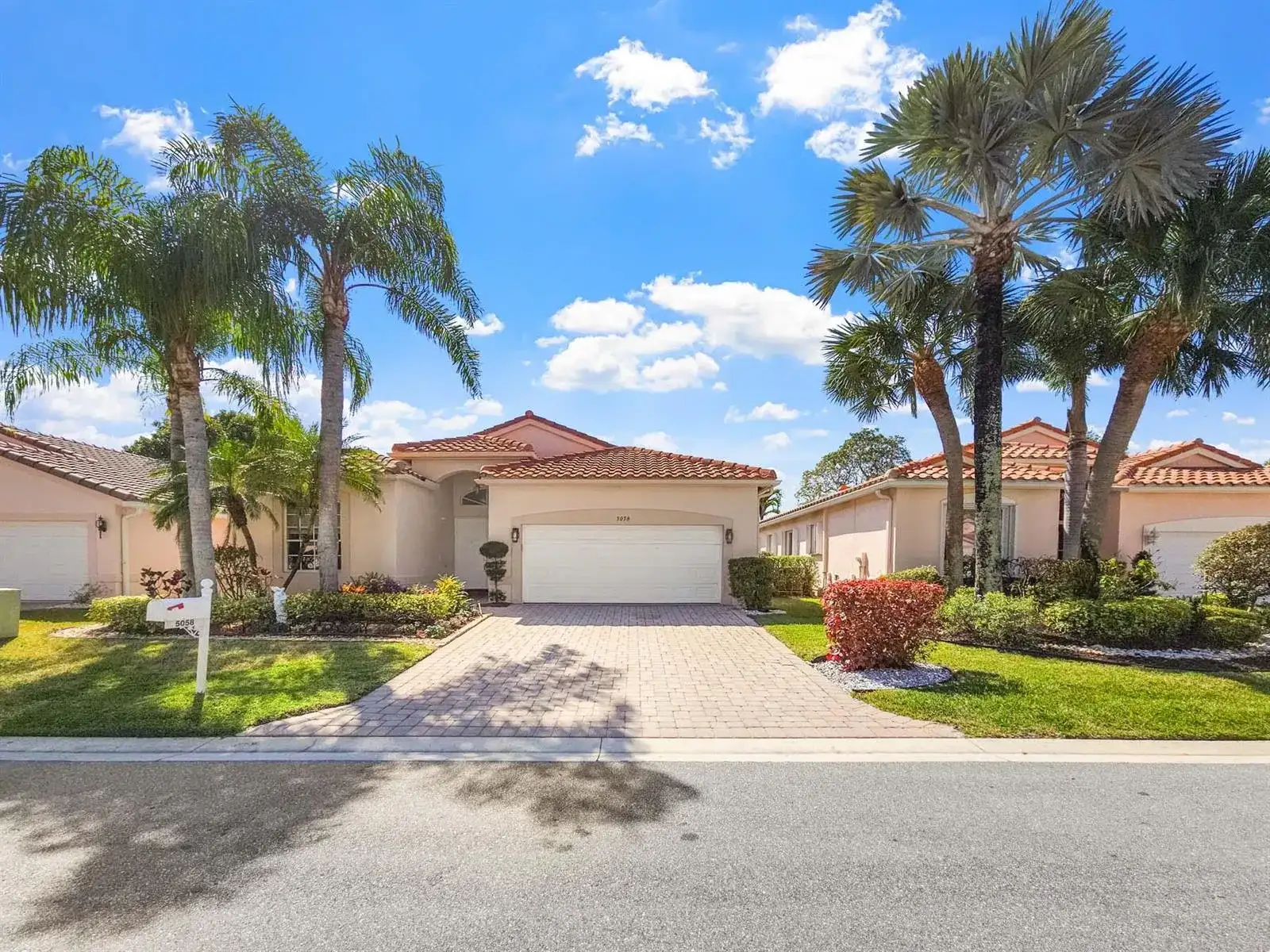 5058 Glenville Drive, Boynton Beach FL 33437 photo 2