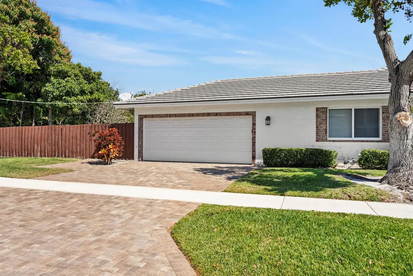 401 NE 10th Ter Terrace, Boca Raton FL 33432 photo 3