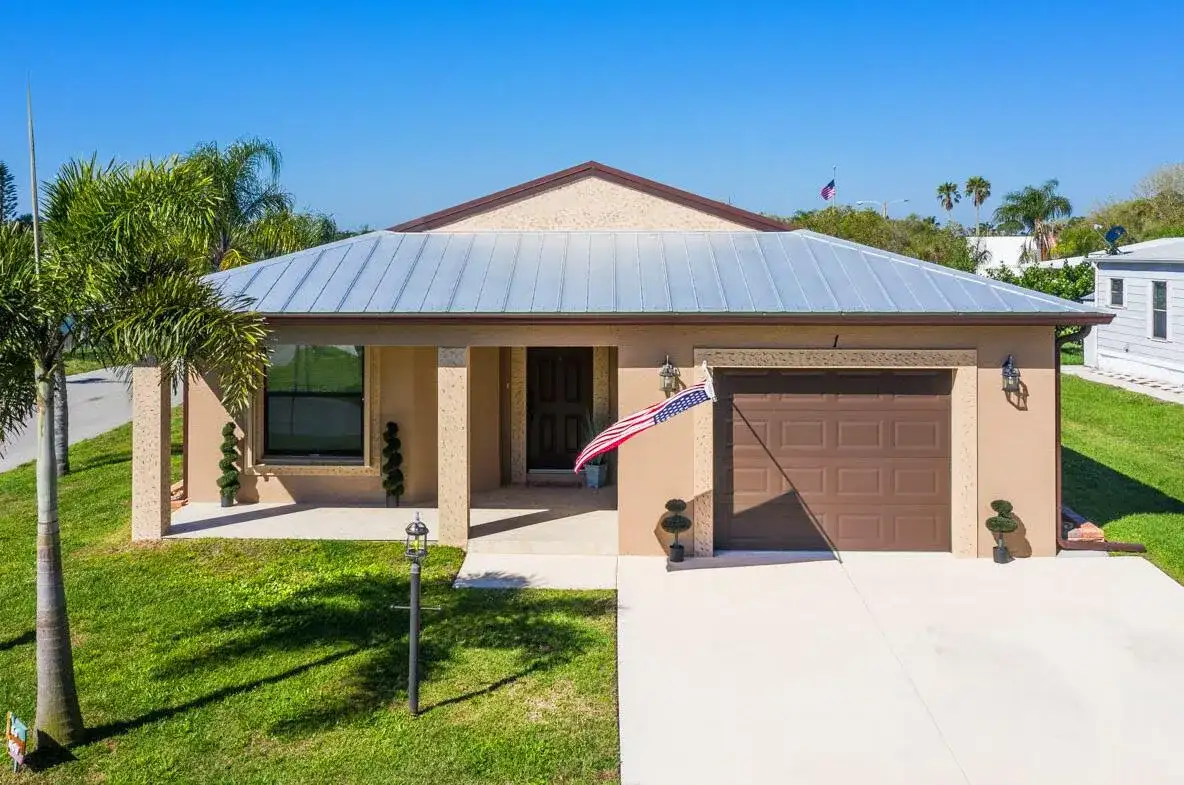 36 Alta Loma, Port St. Lucie FL 34952 photo 2