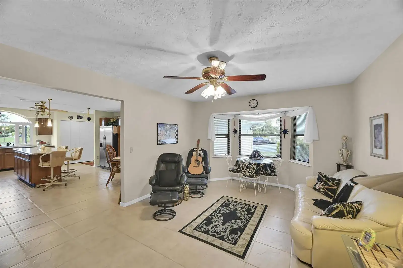 8690 Shadylake Lane, Fort Pierce FL 34947 photo 4