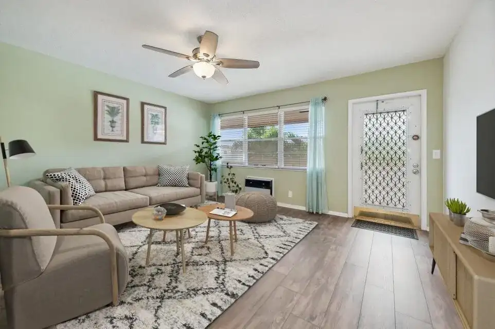 98 Ventnor E # 98, Deerfield Beach FL 33442 photo 2