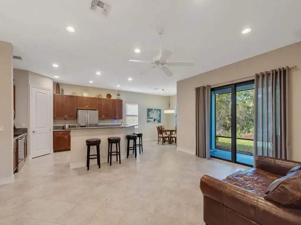 4338 56th Lane, Vero Beach FL 32967 photo 5
