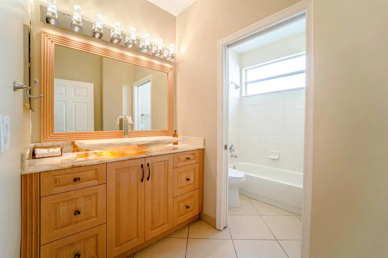 6770 Aliso Avenue, West Palm Beach FL 33413 photo 3
