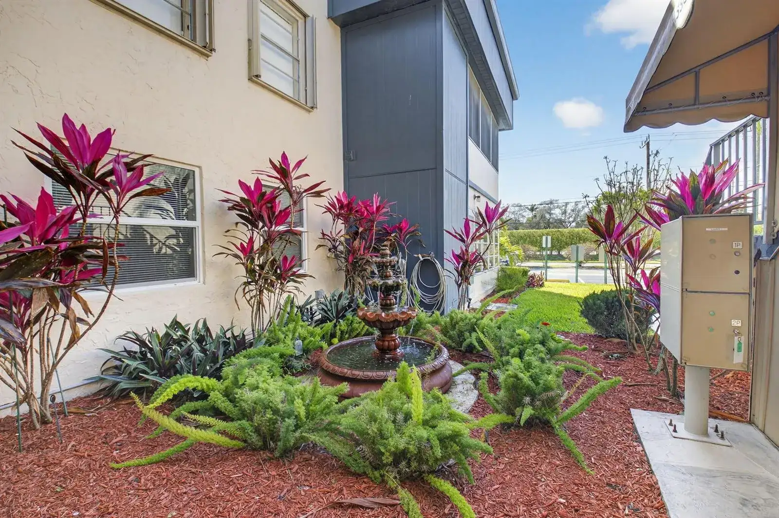 173 Flanders D, Delray Beach FL 33484 photo 2