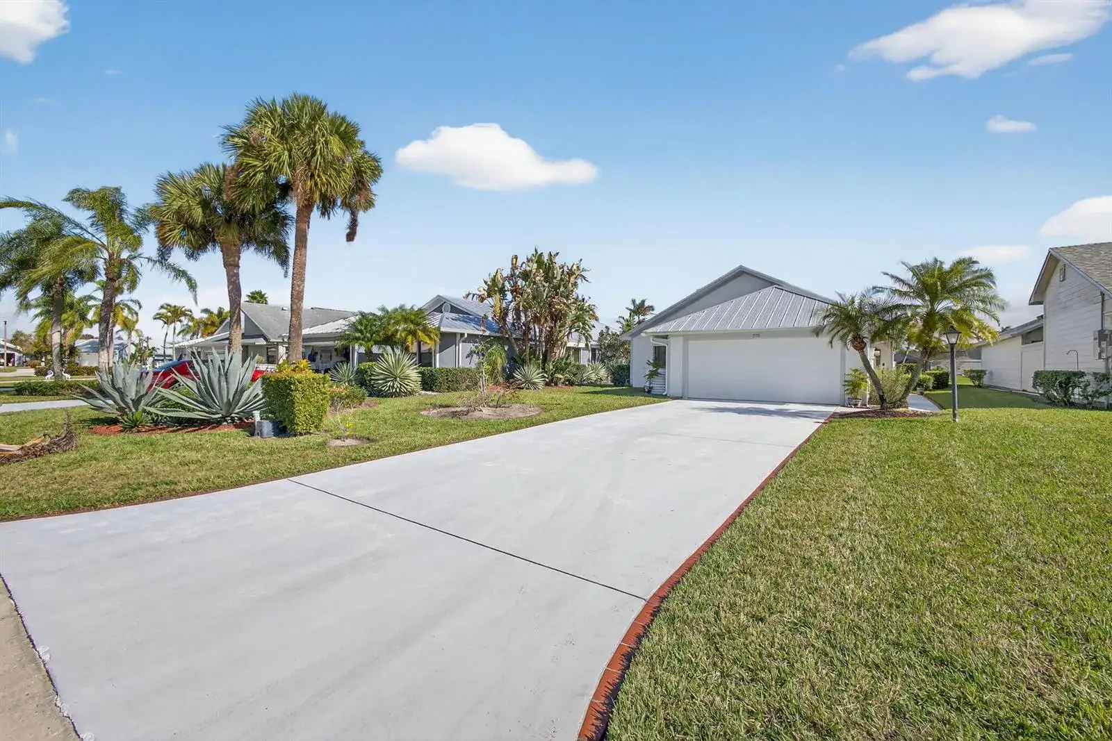 7198 SE Quincy Terrace, Hobe Sound FL 33455 photo 4
