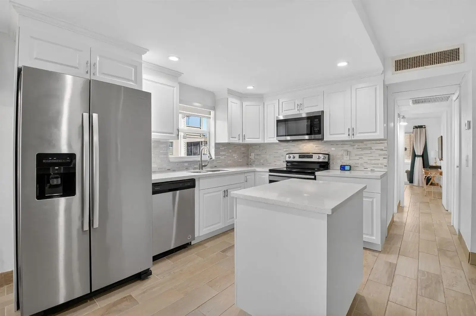60 Brittany # B, Delray Beach FL 33446 photo 2