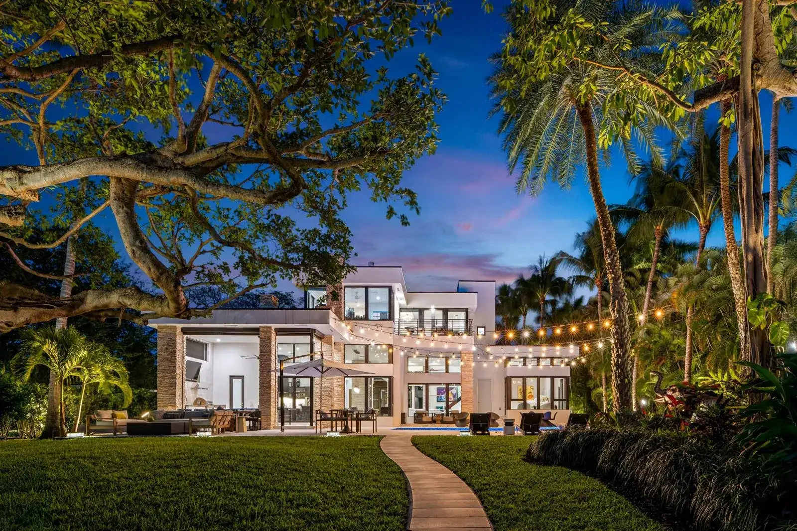 1080 Lake Drive, Delray Beach FL 33444 photo 2