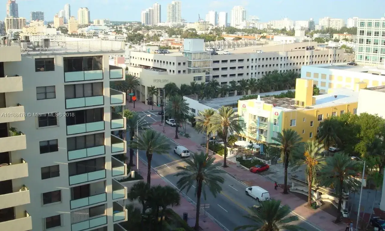 1 bedroom 1 bath Residential for sale at 100 Lincoln Rd # 1105, Miami Beach FL 33139