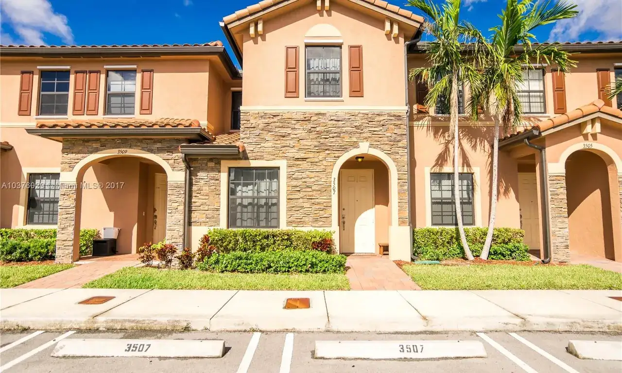 3 bedroom 2 bath Residential for sale at 3507 W 89th Pl # 3507, Hialeah FL 33018
