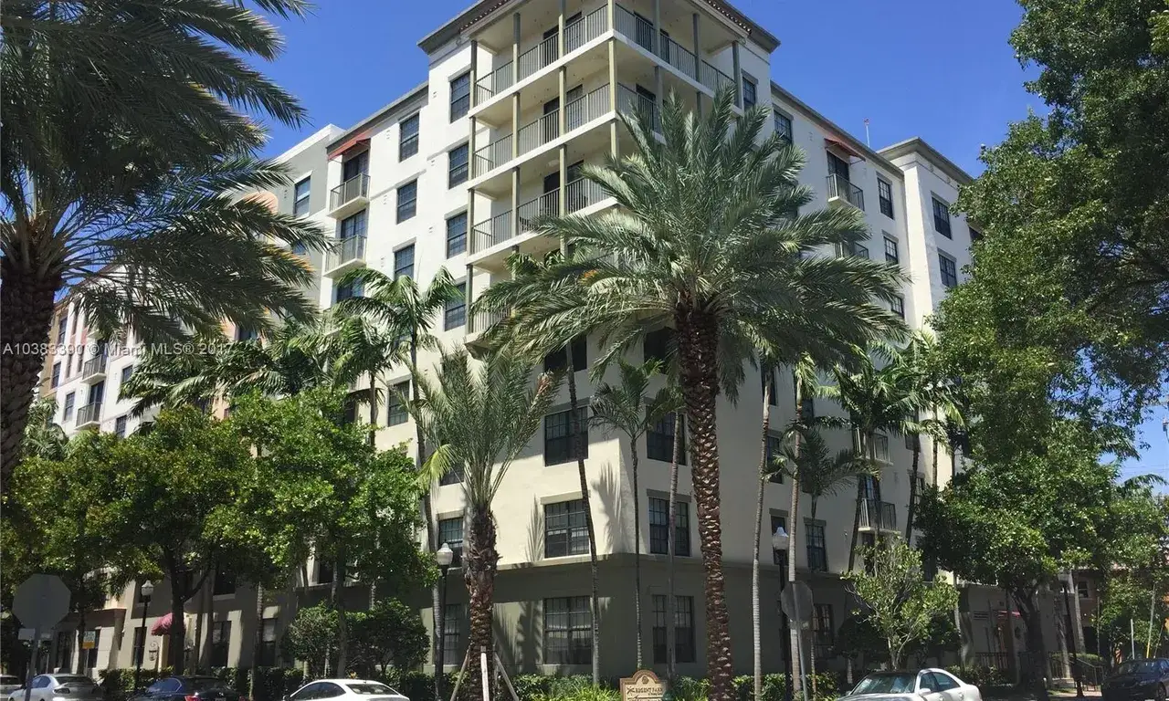 2 bedroom 2 bath Residential for sale at 1919 Van Buren St # 211A, Hollywood FL 33020