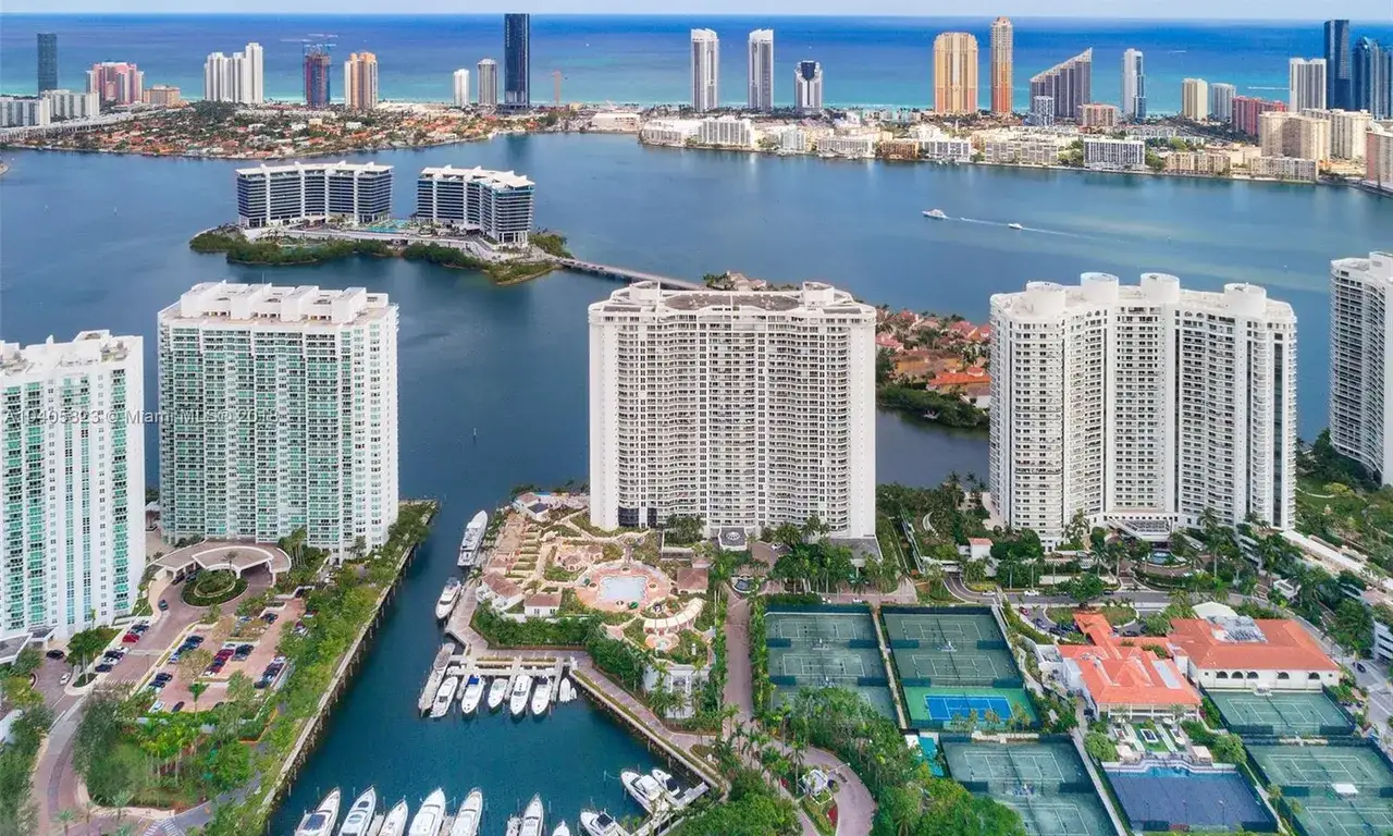 3 bedroom 3 bath Residential Lease for rent at 7000 Island Blvd # 1001, Aventura FL 33160